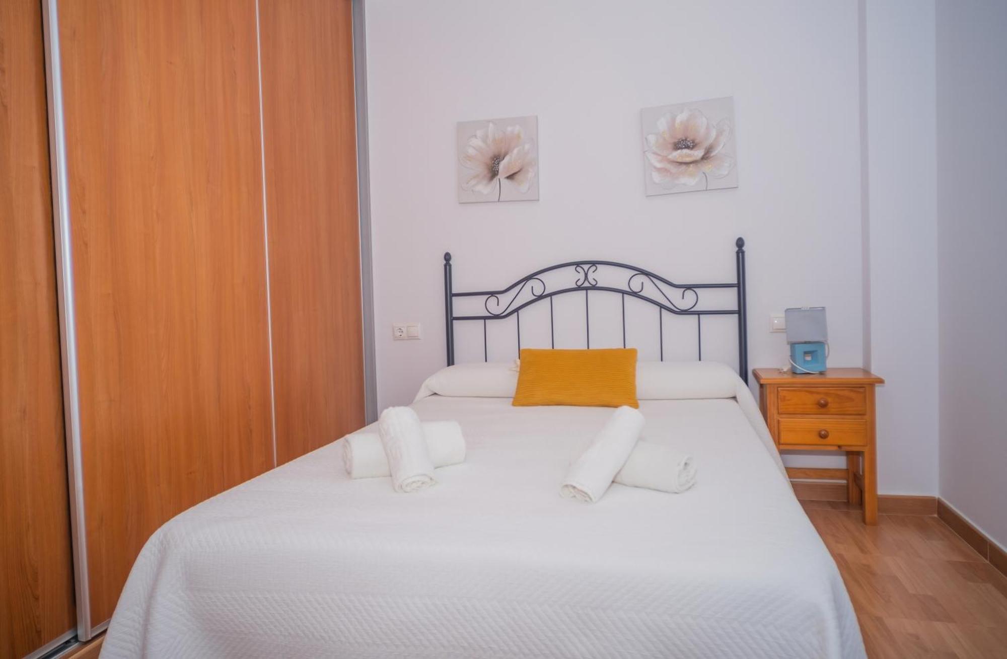 קוניל דה לה פרונטרה Apartamentos Tranquilos Conil Facil Aparcamiento מראה חיצוני תמונה