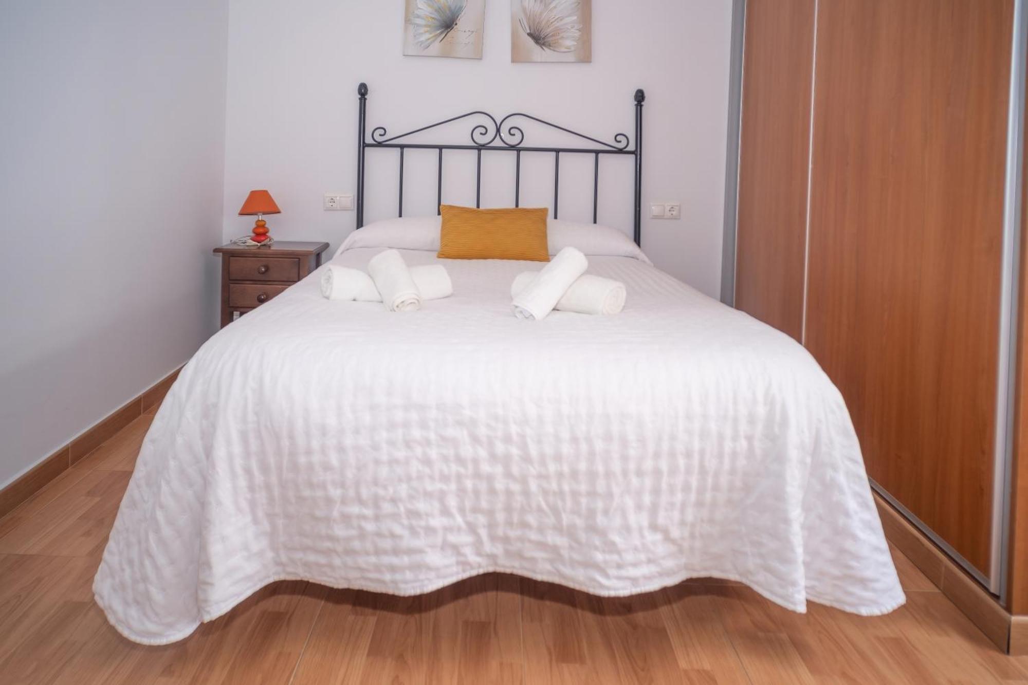 קוניל דה לה פרונטרה Apartamentos Tranquilos Conil Facil Aparcamiento מראה חיצוני תמונה