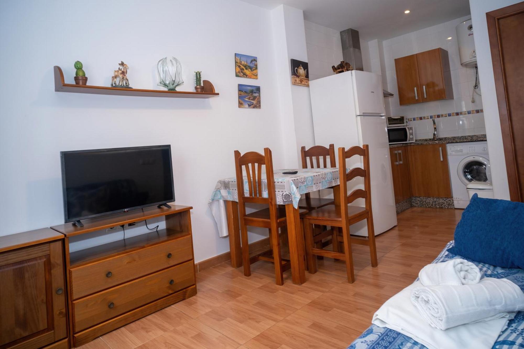 קוניל דה לה פרונטרה Apartamentos Tranquilos Conil Facil Aparcamiento מראה חיצוני תמונה